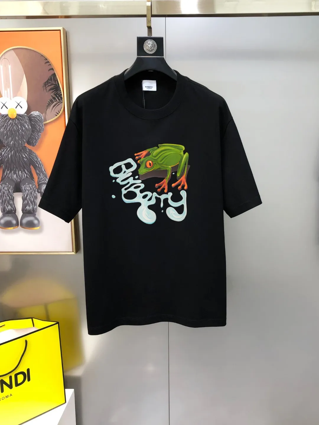 Burb** New Arrival Original T 🔥 ✨✨Premium Quality OS Hot Sale✨✨ logo 100% Factory Size：S-2XL Black White